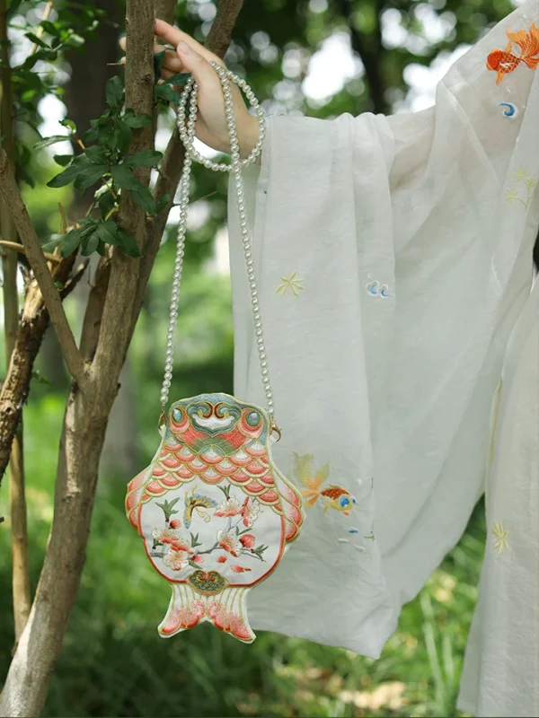 Chitang 池塘 Goldfish Pond Phone Purse - Image 3